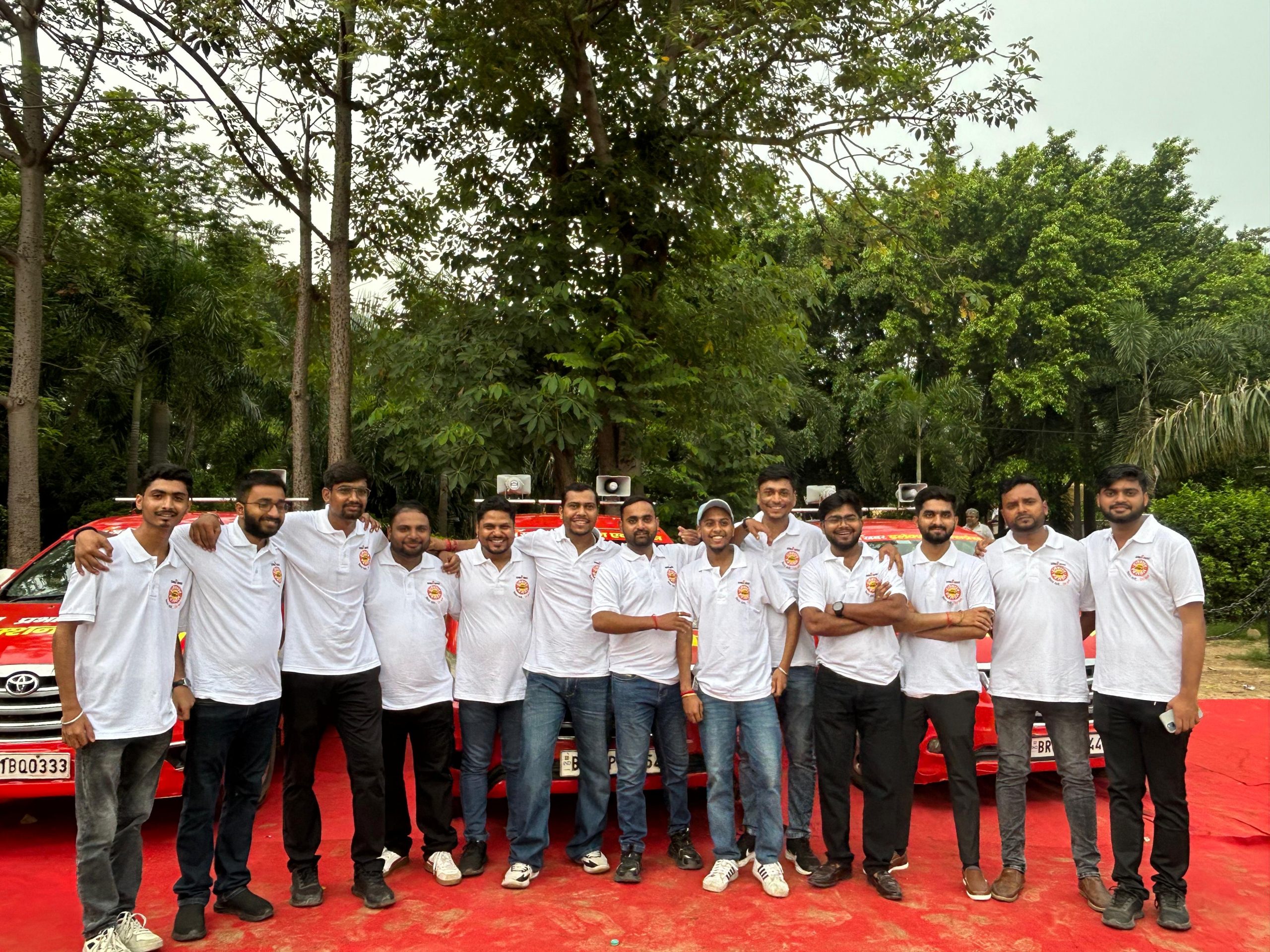 बिहार के उप-निर्वाचन अधिकारी ने प्रभात खबर इलेक्शन एक्सप्रेस को झंडी दिखाकर किया रवाना, 90 दिनों तक चलेगा महाअभियान