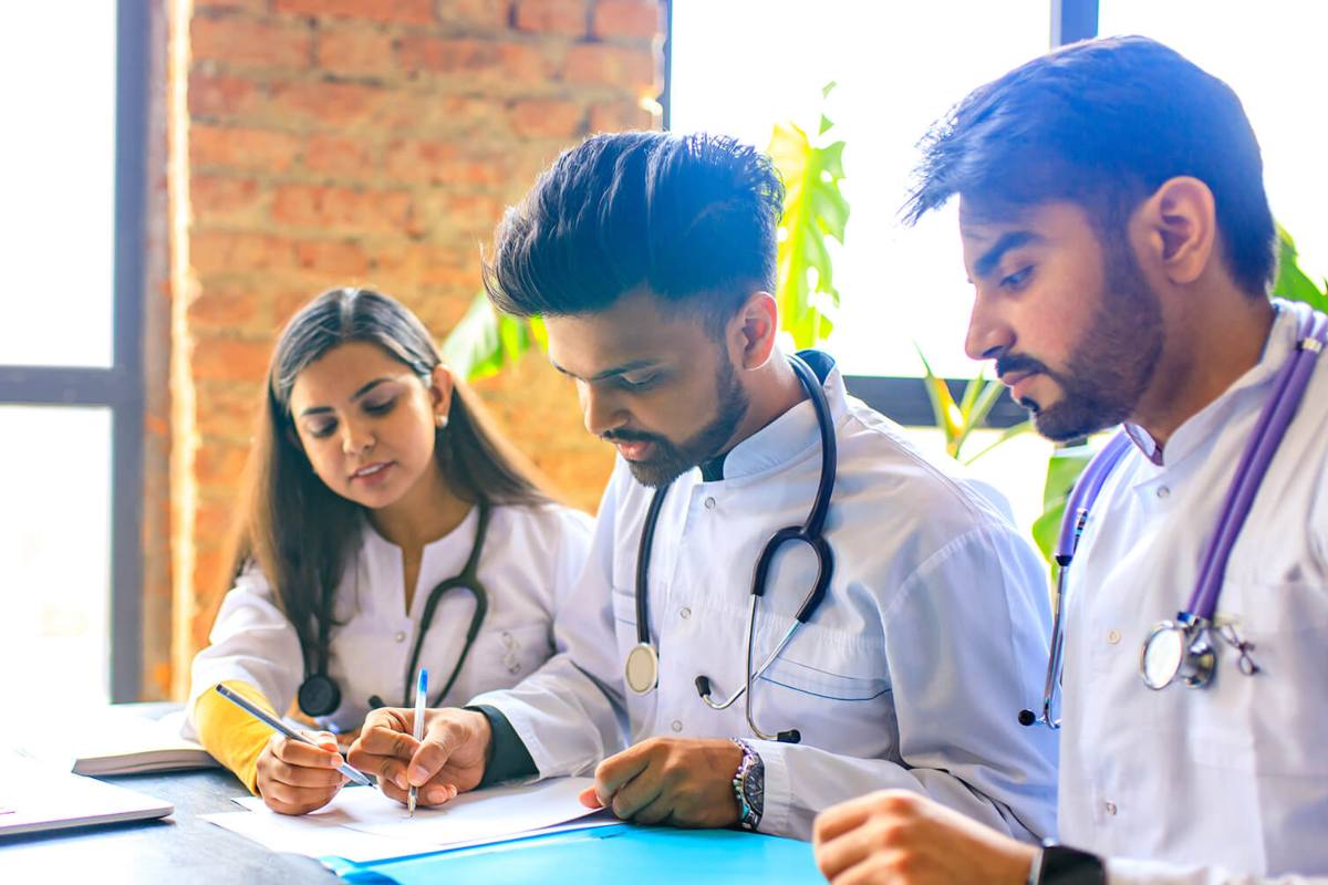 712 छात्र NEET की दौड़ से बाहर, NTA ने जारी की संशोधित मेरिट लिस्ट