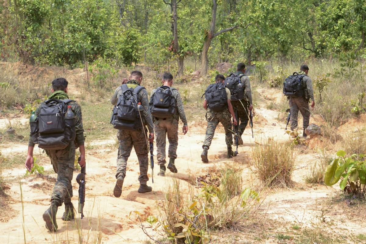 IED Blast: छत्तीसगढ़ बीजापुर में विस्फोट, एक जवान शहीद