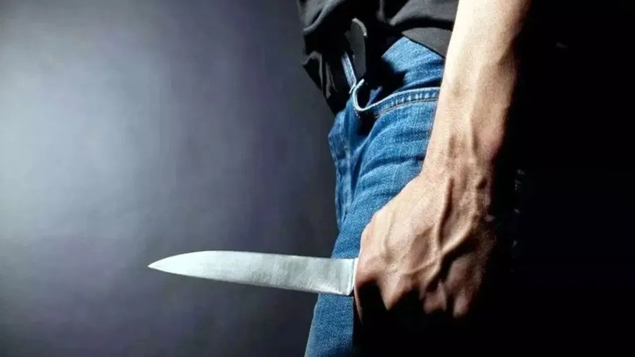 झारखंड के दुमका में सनसनी: बदमाशों ने घर में घुसकर बुजुर्ग दंपति की हत्या की