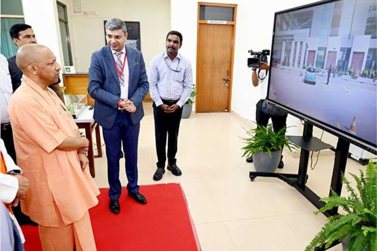 यूपी में 12 घंटे का महाअभियान: योगी सरकार ने 14 शहरों में एक साथ कसी कमर